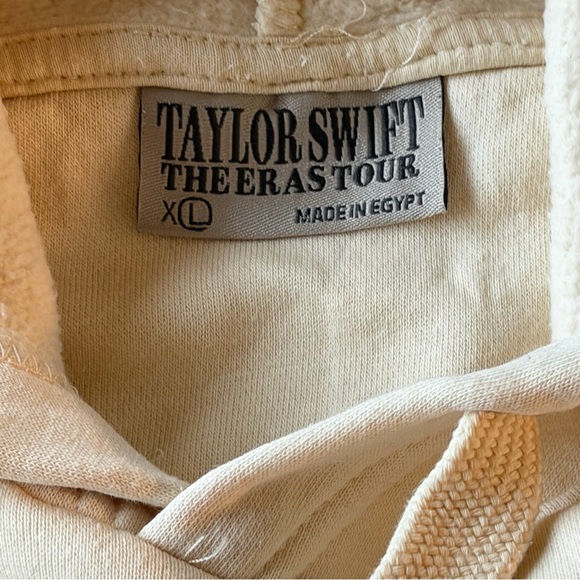 Official Taylor Swift Eras Tour & Folklore Swiftie Outfit - Picture 6 of 9